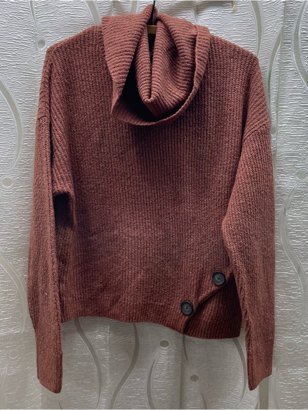 Yes Lola Cowl Neck Sweater Womens Medium Rust Orange Excellent Button Hem Ribbed